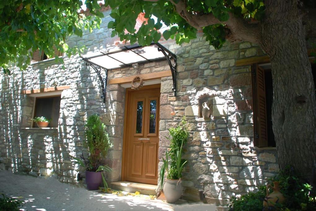 "The Stone" Appartement Agios Vlasios  Buitenkant foto