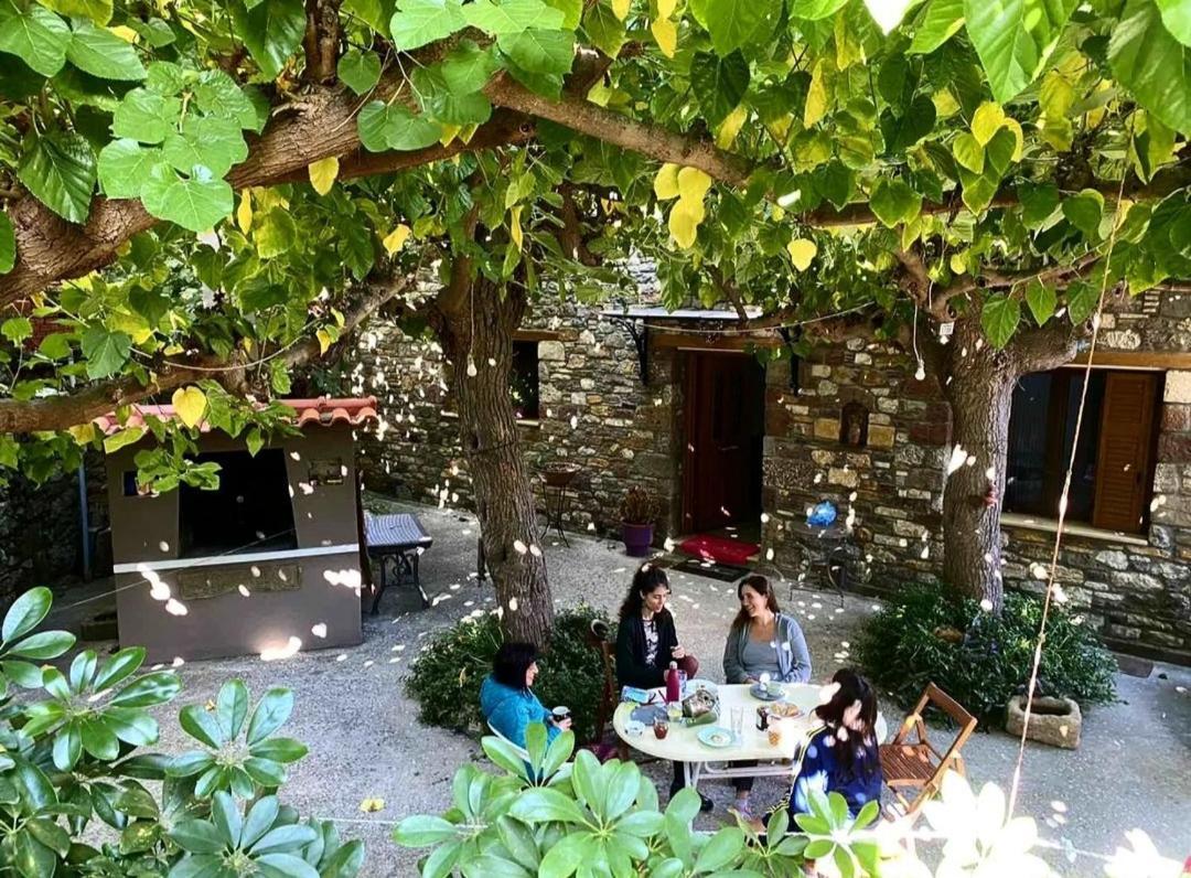 "The Stone" Appartement Agios Vlasios  Buitenkant foto